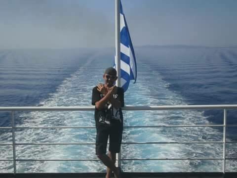 MARRËZI TJETËR E GREQISË PRIMITIVE, URDHËRON INTERPOLIN: “ARRESTONI SHQIPONJAT NËPËR BOTË ” FotoLajm