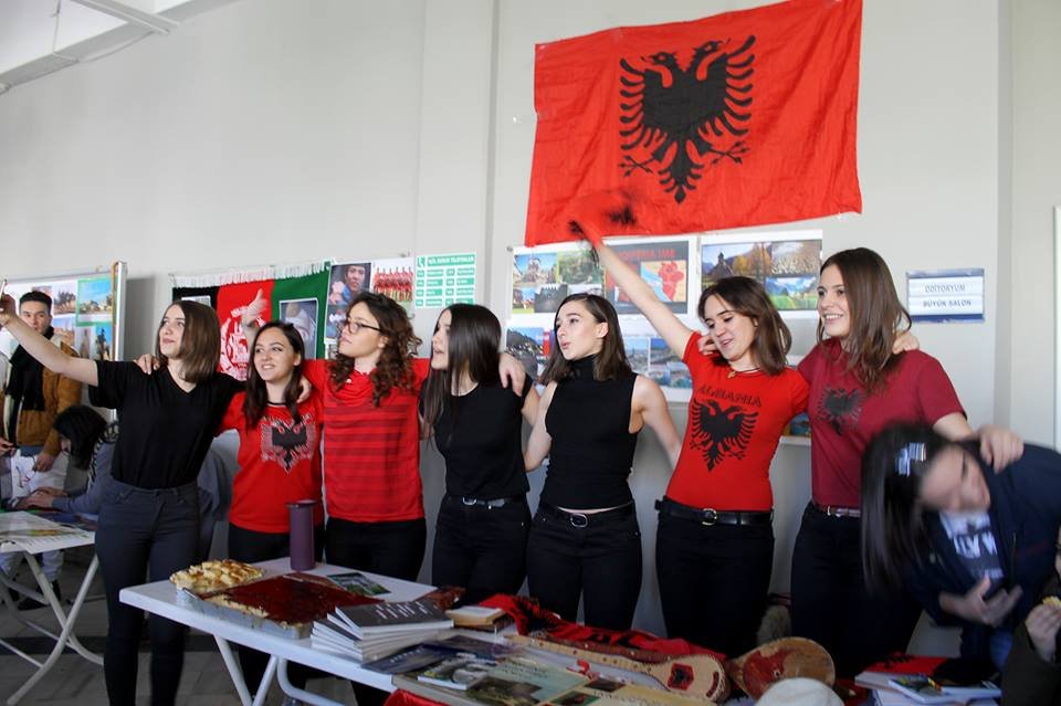 PREZANTIMI I TROJEVE SHQIPTARE NË ISTANBUL TECHNICAL UNIVERSITY NGA U.S.SH.T Foto-lajm